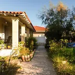 Dada\'S Cottage